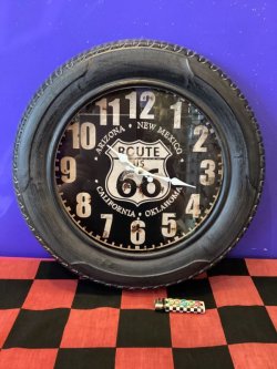 画像1: アンティーク　ウォールクロック　壁掛け時計（タイヤ／ルート66）