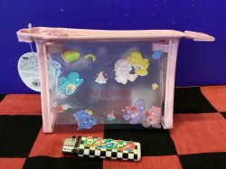 画像2: ケアベア フチイロクリアポーチ(ラブユー/ピンク)