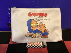 画像1: ガーフィルド　フラットポーチ　(ホワイト)  