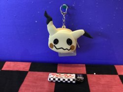 画像1: ポケットモンスター　シリコンミニポーチ（ミミッキュ)