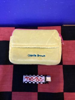 画像2: スヌーピー　ミニティッシュポーチ付きパスケース(チャーリーブラウン)