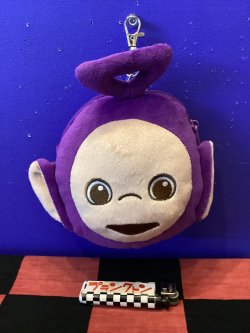 画像1: テレタビーズ　ぬいぐるみパスケース付きポーチ　(ティンキーウィンキー)