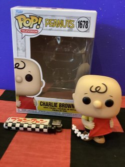 画像1: ファンコポップ！ スヌーピー　(チャーリーブラウン/CHARLIE BROWN WITH KITE) 1678