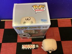 画像6: ファンコポップ！ スヌーピー　(チャーリーブラウン/CHARLIE BROWN WITH KITE) 1678