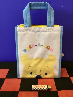 画像1: くまのプーさん　保冷ランチバッグスクエアM（PEEK-A-BOO/POOH）