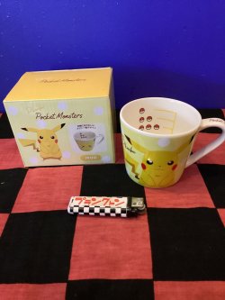 画像1: ポケットモンスター　メジャーマグカップ(ピカチュウ)