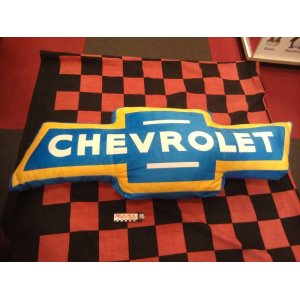 画像: CHEVROLET　ダイカットクッション（ロゴマーク）