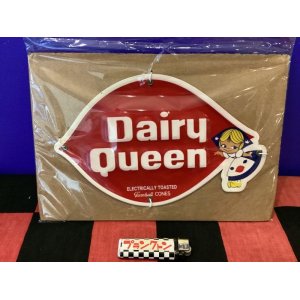 画像: ミニエンボスサインプレート  ( Dairy  Ｑueen)