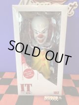画像: IT イット　15インチ　メガスケールフィギュアwithサウンド(ペニーワイズ)