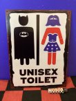 画像1: アンティークメタルプレート（DC　UNISEX TOILET/トイレ）