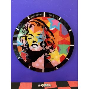 画像: ガラス　ウォールクロック　壁掛け時計（マリリン・モンロー/カラフル）