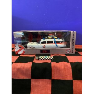 画像: ゴーストバスターズ　ダイキャストカー フィギュア付き(Cadillac Eldor ado／救急車/ JADATOYS社製)
