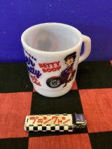 画像: ミルキースタッキングマグカップ（ベティ　ホワイト　バイク） 