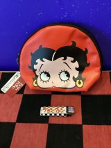 画像: ベティ　シェルタイプポーチ（フェイス）