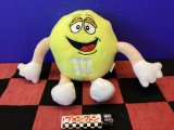 画像: m&ms　プラッシュドール　ぬいぐるみ（イエロー）