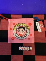 画像: ベティ　マチ付き巾着　（USA/ピンクXパープル）