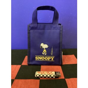 画像: PEANUTS　保冷ランチバッグスクエアSS（ネイビー/スヌーピー）