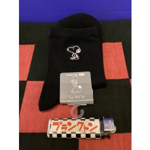 画像: スヌーピー　レディース靴下　ロング　ラインシシュウソックス　（ブラック）72