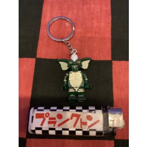 画像: LEGO風ブロック　キャラクターキーホルダー(グレムリン　ストライプ)