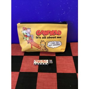 画像: ガーフィールド　フラットポーチ　(イエロー)  