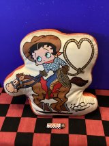 画像: ダイカットクッション（ベティー/カウガール）