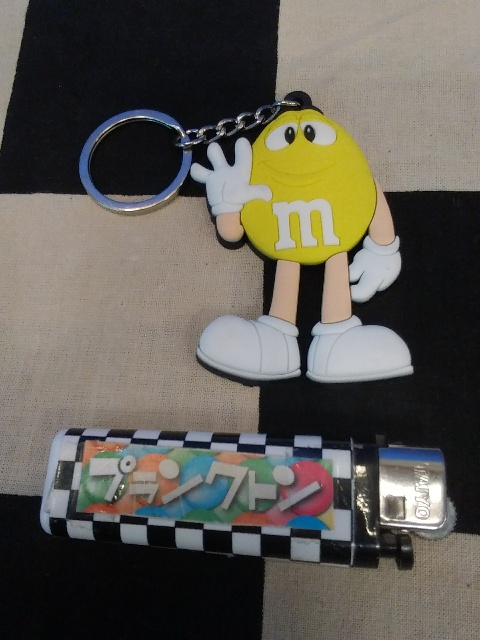 画像1: m&ms　ラバーキーホルダー（イエロー）