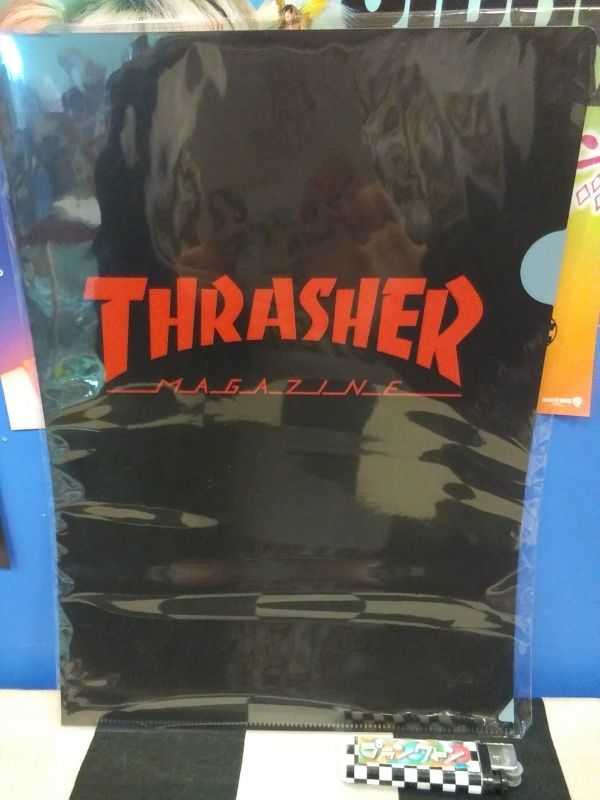 画像1: THRASHER　クリアファイル（ブラック×レッド）
