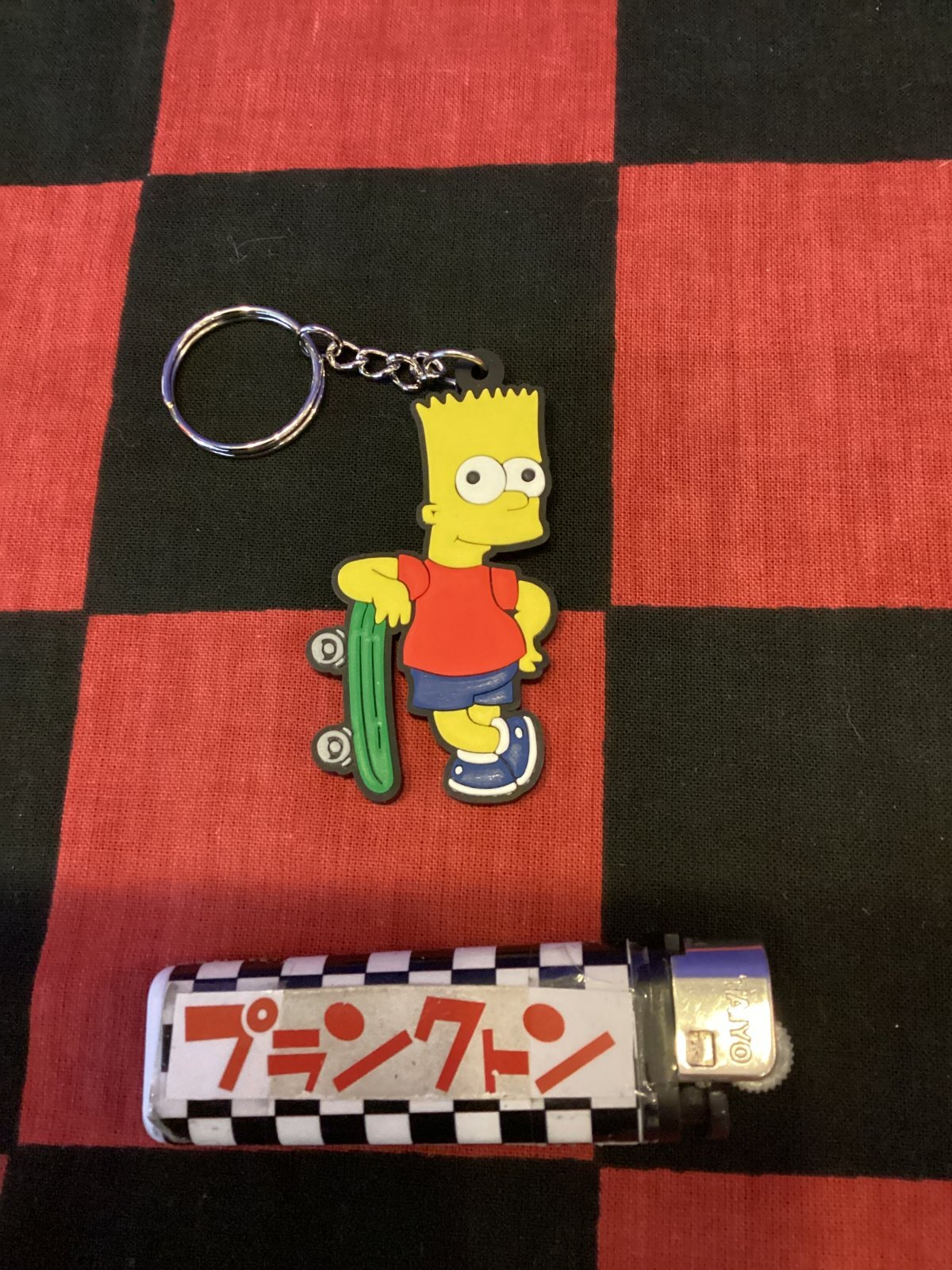 画像1: シンプソンズ　ラバーキーホルダー（バート/スケボー）